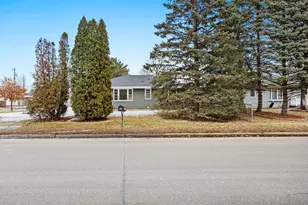 8773 Grenadier Ave S, Cottage Grove, MN 55016 - Photo 2