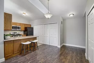 2063 N Park Dr, Saint Paul, MN 55119 - Photo 6