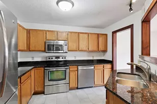 7641 Nicholas Way, Chanhassen, MN 55317 - Photo 18