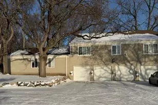 7401 Landau Dr, Bloomington, MN 55438 - Photo 2