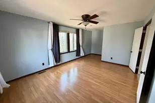 7401 Landau Dr, Bloomington, MN 55438 - Photo 14