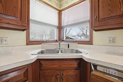 1610 Fremont Avenue, Saint Paul, MN 55106 - Photo 12