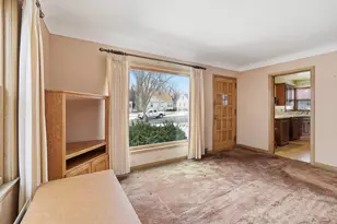 1610 Fremont Ave, Saint Paul, MN 55106 - Photo 2