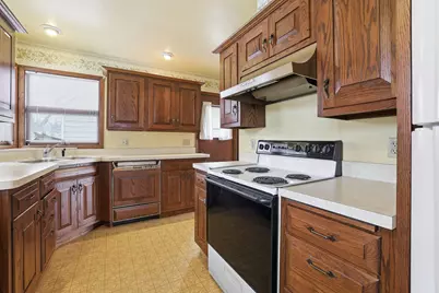 1610 Fremont Avenue, Saint Paul, MN 55106 - Photo 10