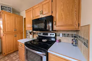 816 N 3rd St, Montevideo, MN 56265 - Photo 12