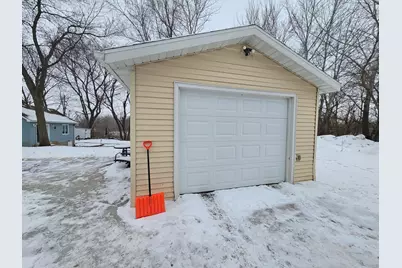 109 Charlotte Avenue, Albert Lea, MN 56007 - Photo 24