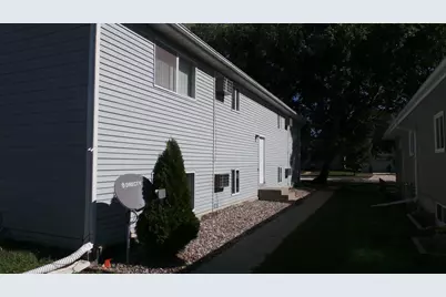 1026 16th Street N, Fargo, ND 58102 - Photo 2