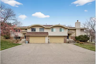 7275 Pontiac Circle, Chanhassen, MN 55317 - Photo 6