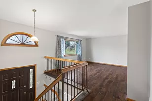 7275 Pontiac Cir, Chanhassen, MN 55317 - Photo 8