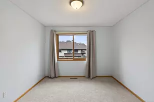 7275 Pontiac Cir, Chanhassen, MN 55317 - Photo 24