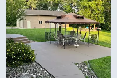 1211 Parkview Drive, Little Falls, MN 56345 - Photo 12