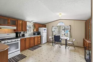 1091 E Cessna Dr, New Brighton, MN 55112 - Photo 12