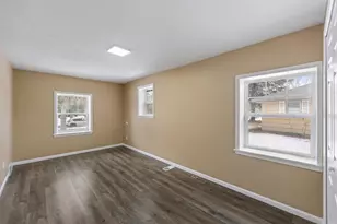 4937 Beard Ave N, Brooklyn Center, MN 55429 - Photo 10