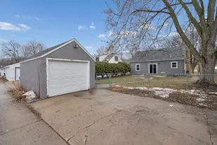 2711 Xerxes Ave N, Robbinsdale, MN 55422 - Photo 22