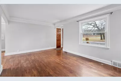 2711 Xerxes Avenue N, Robbinsdale, MN 55422 - Photo 4