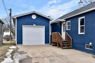 1082 Gale St, Winona, MN 55987 - Photo 2