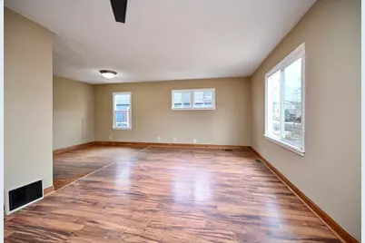 1082 Gale Street, Winona, MN 55987 - Photo 4