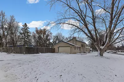 7856 Florida Circle N, Brooklyn Park, MN 55445 - Photo 26