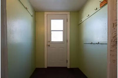 204 McLaughlin Avenue W, Kandiyohi, MN 56251 - Photo 28