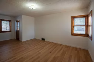 204 McLaughlin Ave W, Kandiyohi, MN 56251 - Photo 12