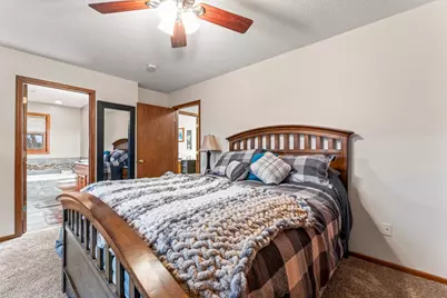 23371 650th Avenue, Alden, MN 56009 - Photo 16