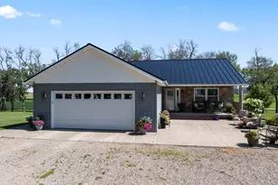 23371 650th Ave, Alden, MN 56009 - Photo 2