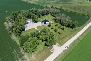 23371 650th Ave, Alden, MN 56009 - Photo 4