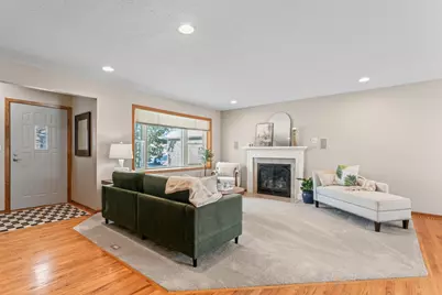 2231 52nd Street NW, Rochester, MN 55901 - Photo 4