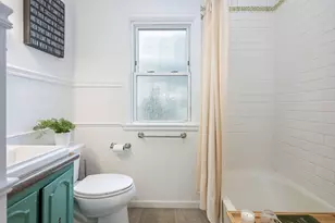 2330 Roosevelt St NE, Minneapolis, MN 55418 - Photo 18