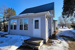 307 Leslie Ave W, Clarissa, MN 56440 - Photo 1