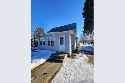307 Leslie Avenue W, Clarissa, MN 56440 - Photo 2