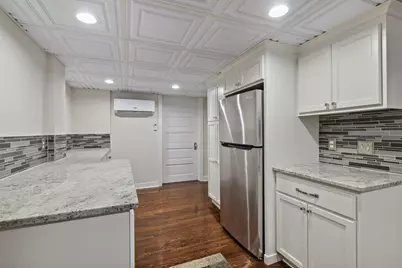 1820 Girard Avenue S, Minneapolis, MN 55403 - Photo 54