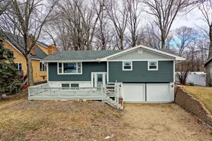 8112 N Shr Trl N, Forest Lake, MN 55025 - Photo 2