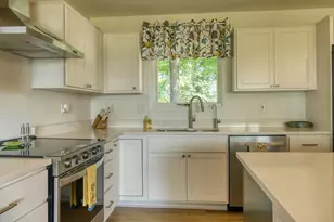 8112 N Shr Trl N, Forest Lake, MN 55025 - Photo 16