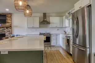 8112 N Shr Trl N, Forest Lake, MN 55025 - Photo 14