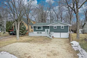 8112 N Shr Trl N, Forest Lake, MN 55025 - Photo 2