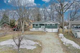 8112 N Shr Trl N, Forest Lake, MN 55025 - Photo 4