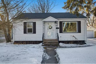 1101 12th Street S, Moorhead, MN 56560 - Photo 2