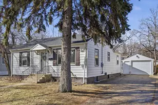 1101 12th St S, Moorhead, MN 56560 - Photo 1