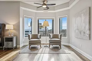 1201 Yale Pl, Minneapolis, MN 55403 - Photo 24