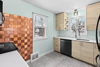 2714 9th Avenue E, North Saint Paul, MN 55109 - Photo 18