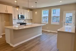 906 Woodlawn Ave, Saint Paul, MN 55116 - Photo 12