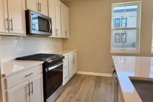 906 Woodlawn Ave, Saint Paul, MN 55116 - Photo 14