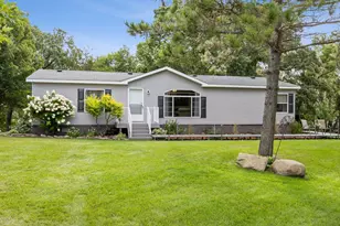 46520 Poss Beach Rd, Pelican Rapids, MN 56572 - Photo 8
