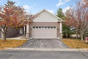 5862 Oakgreen Ct N, Stillwater, MN 55082 - Photo 2