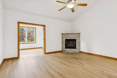 5862 Oakgreen Court N, Stillwater, MN 55082 - Photo 8