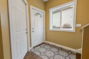 128 Morgan Ln, Circle Pines, MN 55014 - Photo 8