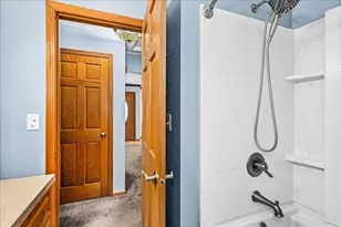 4016 W Arrowhead Rd, Duluth, MN 55811 - Photo 8