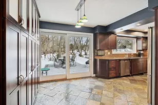 434 Yosemite Ave N, Golden Valley, MN 55422 - Photo 12