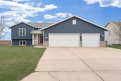710 Lee Street NE, Owatonna, MN 55060 - Photo 1